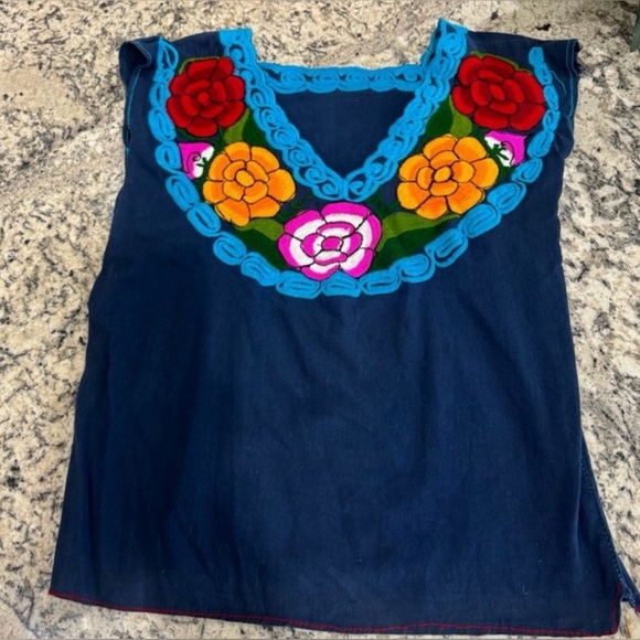 Women’s Huipil Mexican Embroidered Blouse Short Sleeve Top Blue Floral Size S - Picture 9 of 12